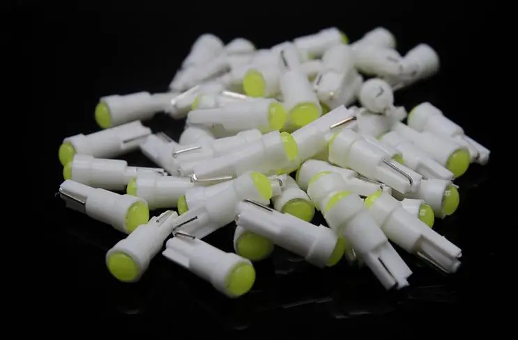 

T5 Car Bulb Ceramic T5 Car Led Dashboard Light Makeup Light 1SMD 3D Astigmatism COB Indicator
