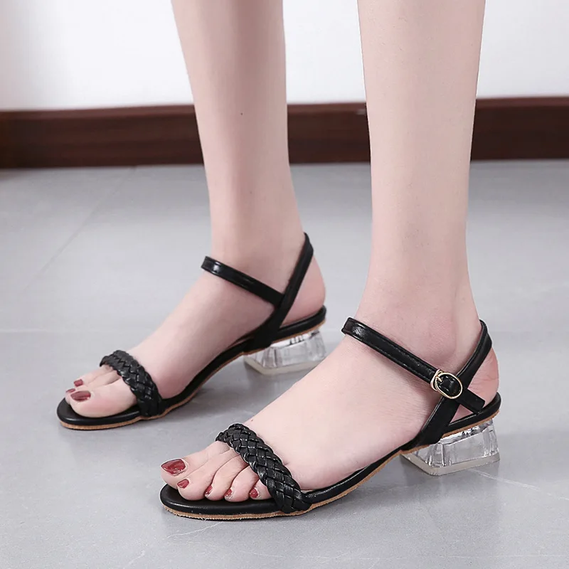 

Women Sandals Pu Weave Soft Ladies Casual Crystal Shoes Low Heel Sandals Woman Transparent Chunky Heels Outdoor Beach Shoes