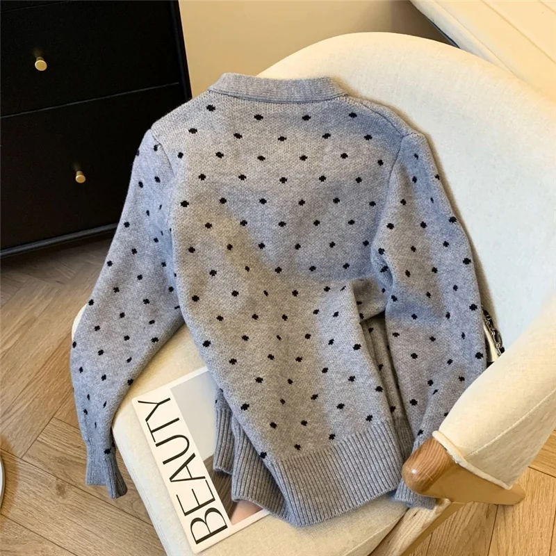 Осенне-зимний трикотажный свитер для женщин новинка 2025 модный свободный