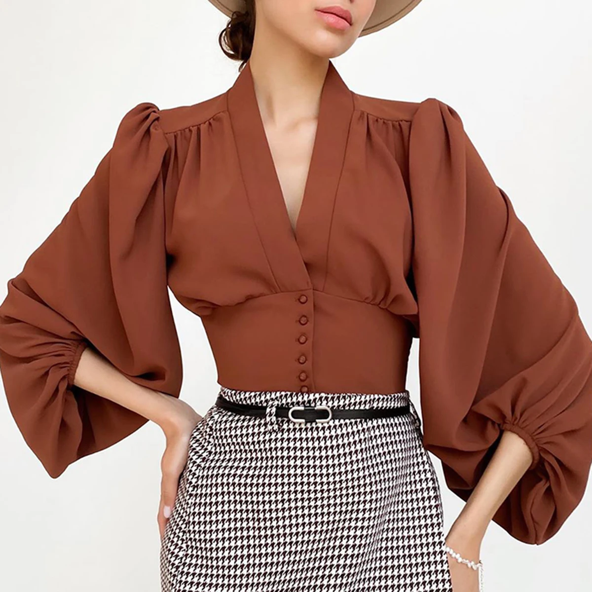

Jyate Soild Crop Top Blouses 2022 Spring Autumn V Neck Lantern Sleeve Single Breasted Shirt Casual Vintage Chic Woman Chemise