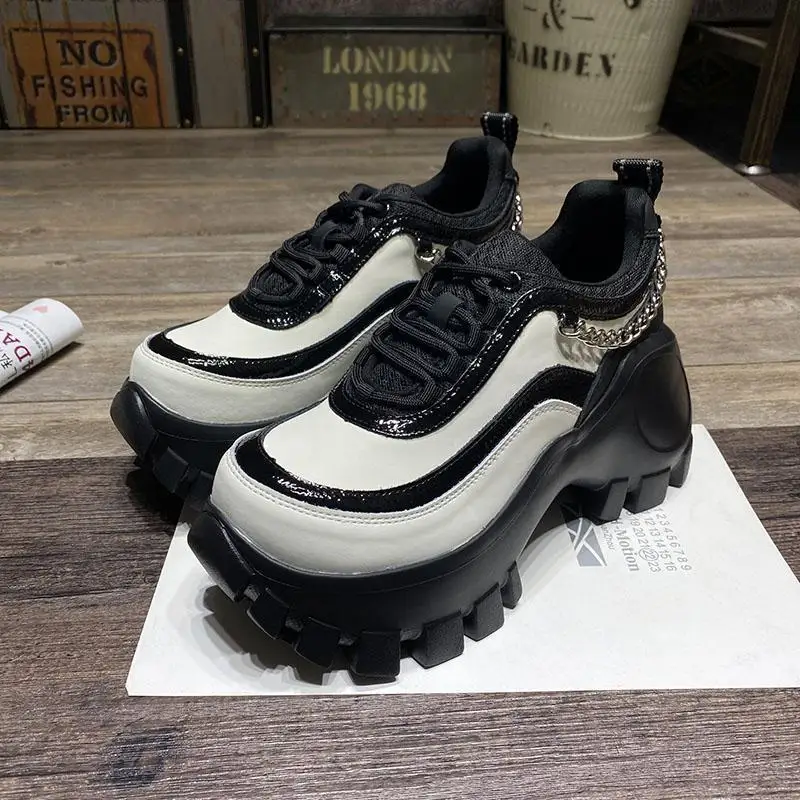 

QWEEK Black White Platform Chunky Heels Women Vulcanize Shoes 2022 Autumn Winter New British Short Boots Korean Fashion Rubber