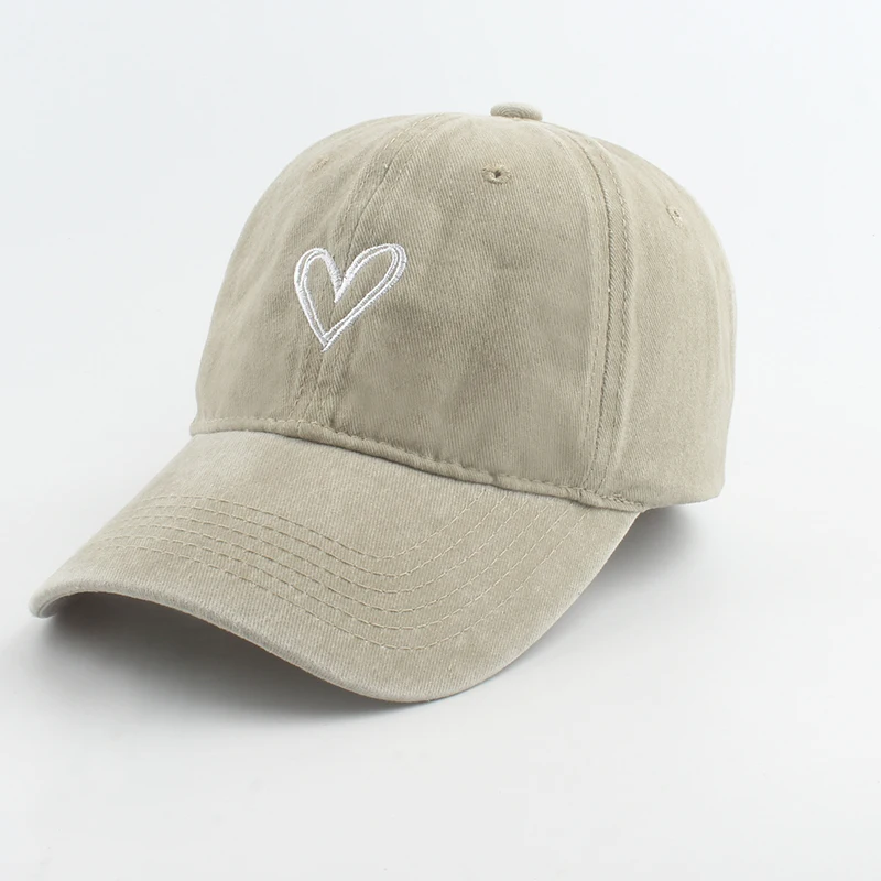 

Fashion Outdoor Sport Baseball Caps For Men Women Love Heart Embroidery Cap Washed Cotton Dad Mom Youth Hat Classic Popular