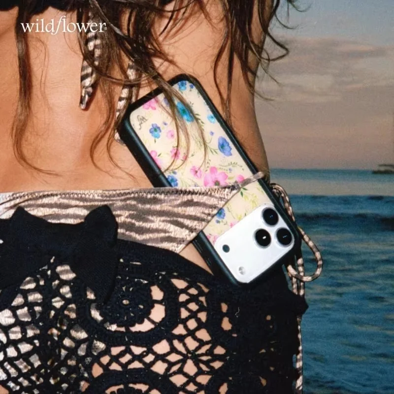 Фото Чехол для телефона Wildflower Frankies Floral Bloom для iPhone 11 12 13 14 15 16 17 Pro Max 16 Plus Diva Bikini Flowers, ударопрочный чехол. №5