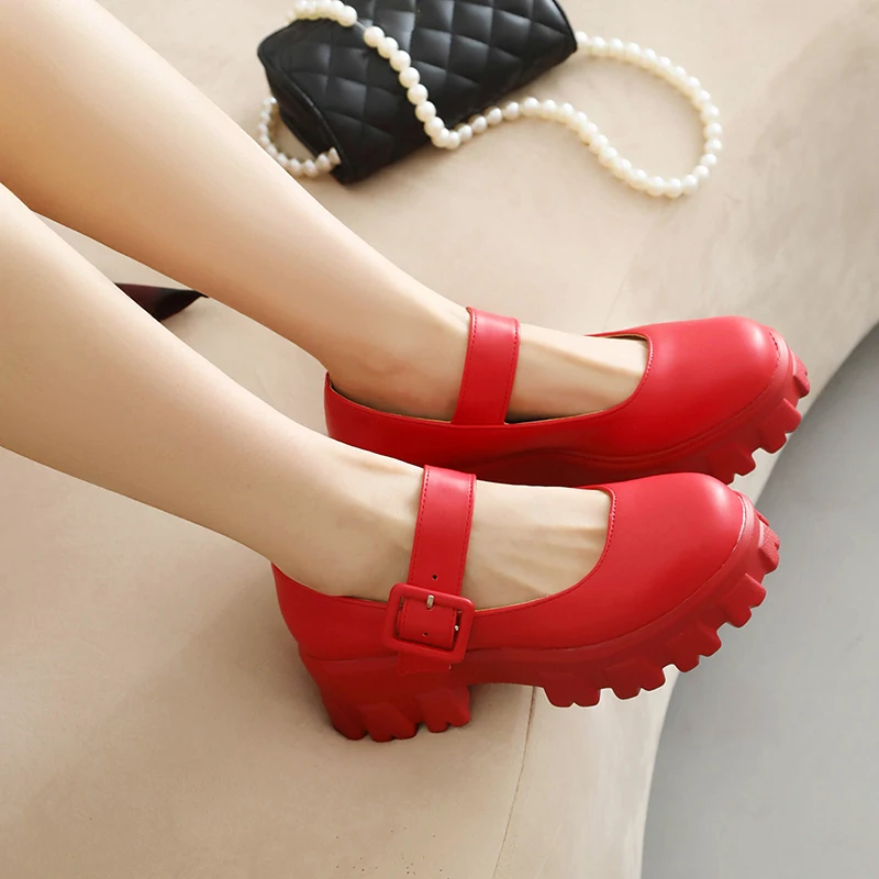 Туфли-лодочки женские на толстой подошве с квадратной пряжкой