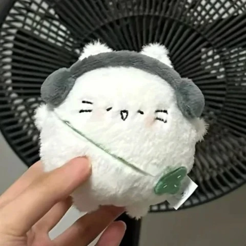 Плюшевый брелок-кулон кот