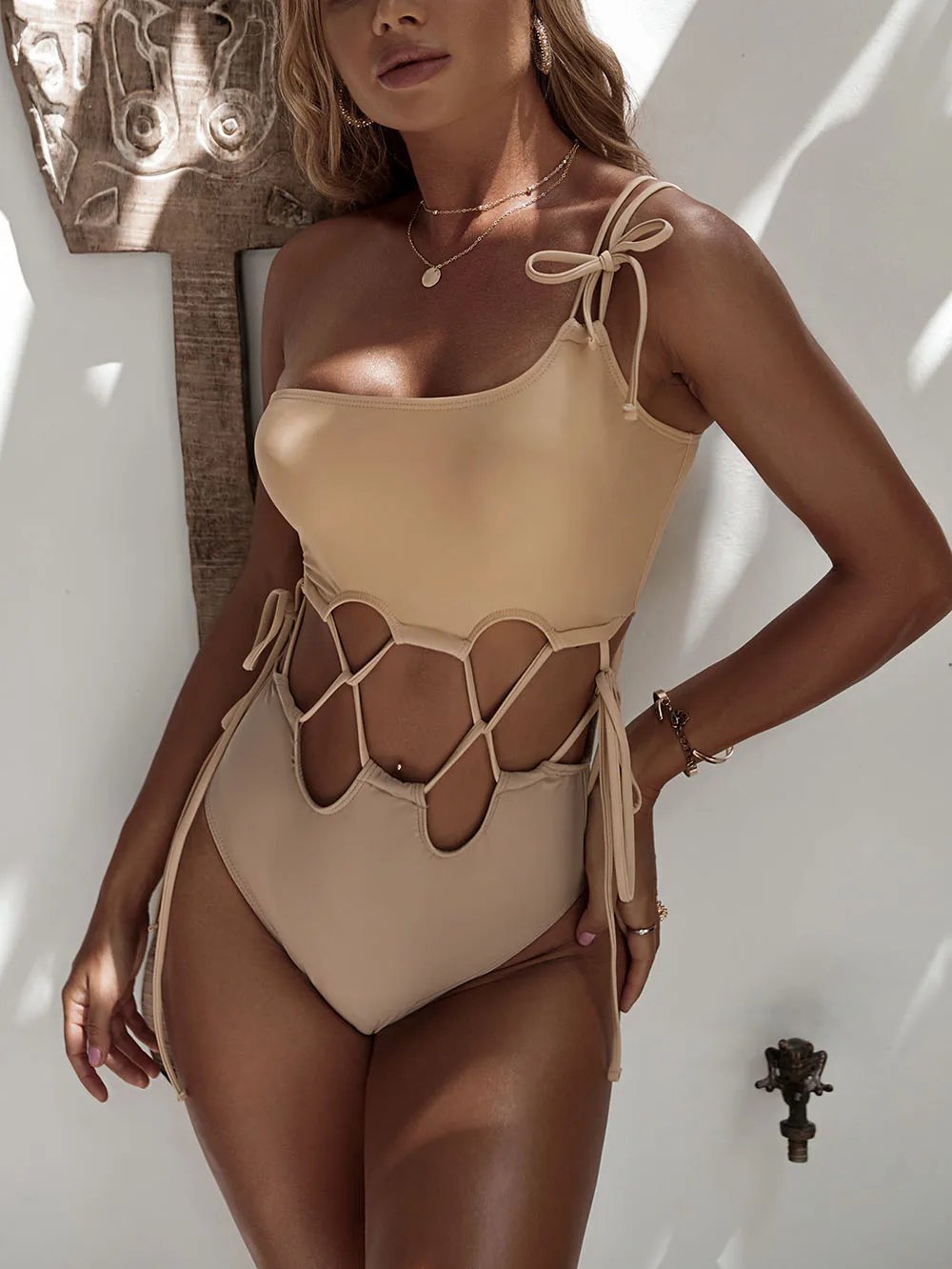 

Sexy High Cut Bikini Woman Bandeau One Piece Swimsuit 2022 New One Shoulder Swimwear Women Bathing Suit Swimming Beach Wear