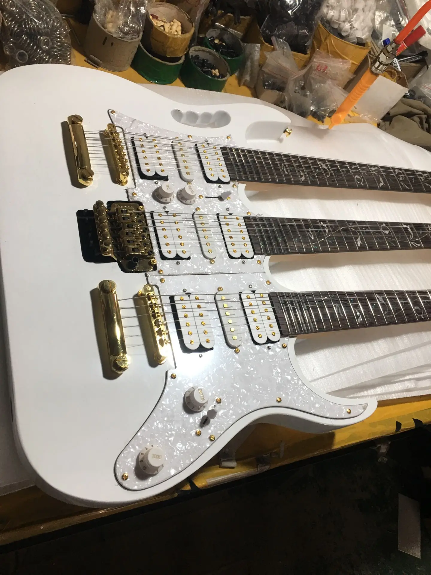 

Factory custom New Top Quality white 6+6+12 Strings 3 neck 21 to 24 frets well scallop Electric Guitar 7