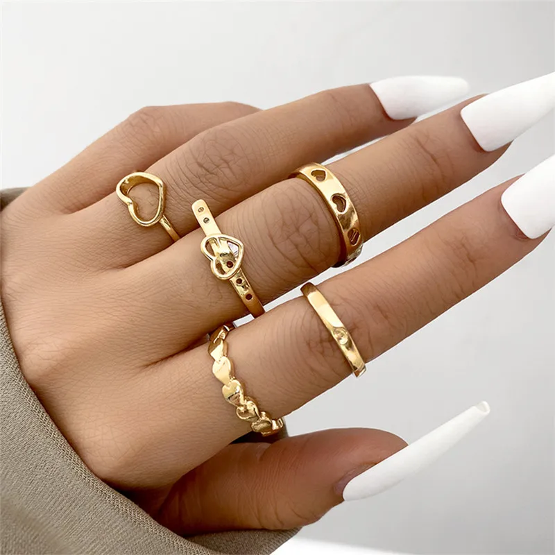 

TOBILO 5 pcs/set Punk Vintage Fashion Heart Rings Set Gold Color Hollow Opening Finger Ring for Women Knuckle Jewelry Gifts