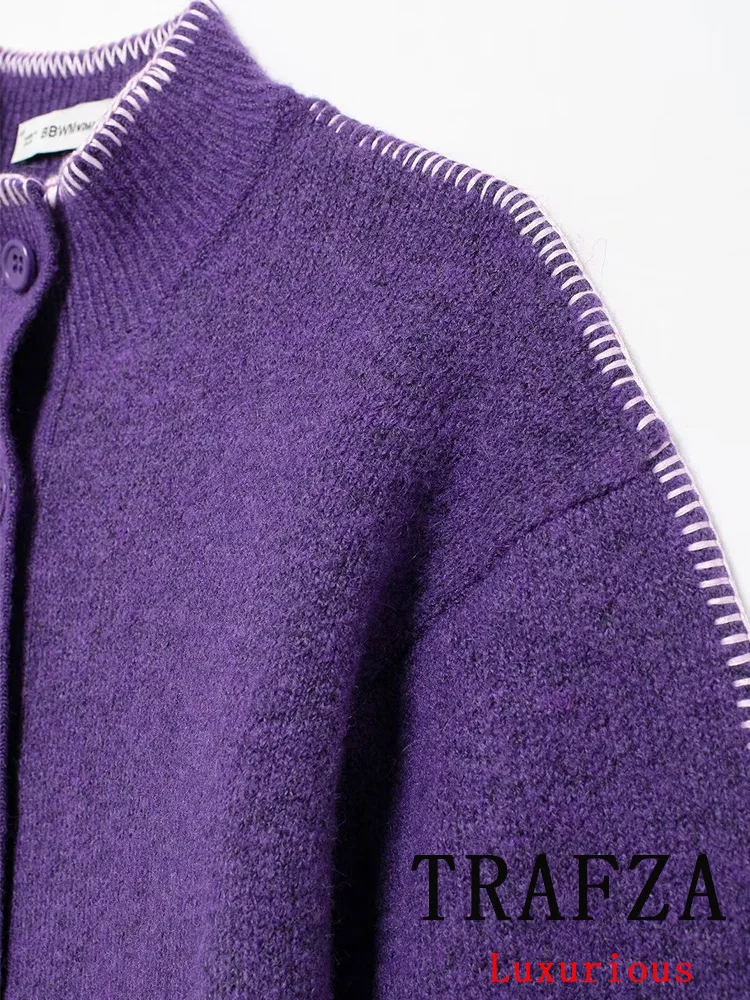 Женский однобортный свитер с воротником-стойкой в винтажном стиле