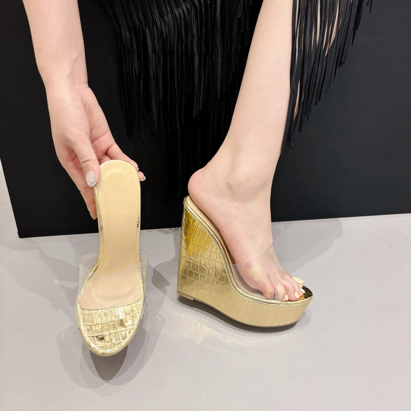 Женские сандалии на толстой подошве Alionly туфли высоком каблуке с губчатой