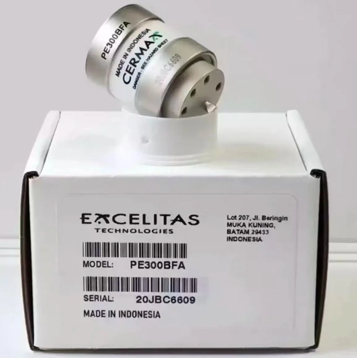 Фото Эндоскопическая лампа холодного света EXCELITAS CERMAX PE300BFA, PE175BFA, J2022, MAJ-1817, MD-631, Y1964, Y1911 №4