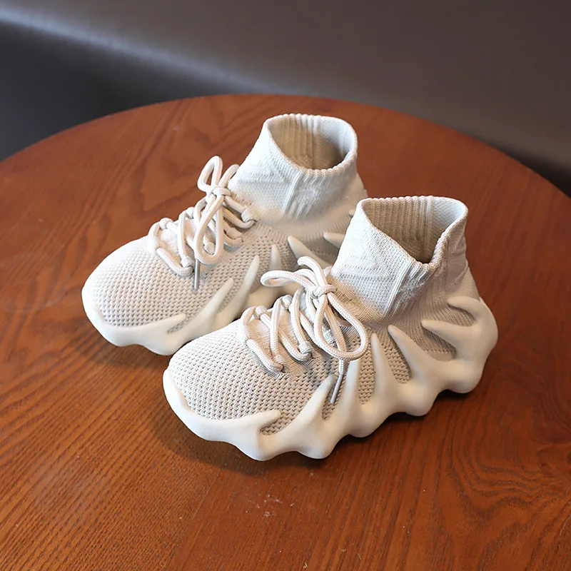 

Boys' Sneakers Girls Air Mesh Flying Shoes 2021 New Children Sports Shoes Soft Soles Parent-child Shoes Non-slip Luminous Hot