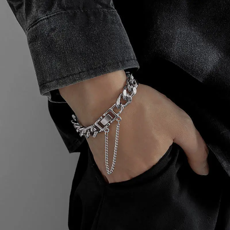 

Thick Stainless Steel Necklaces Woman Mens Niche Design Hip Hop Retro Simple Punk Jewelry Accessories Party Dresses Bracelet