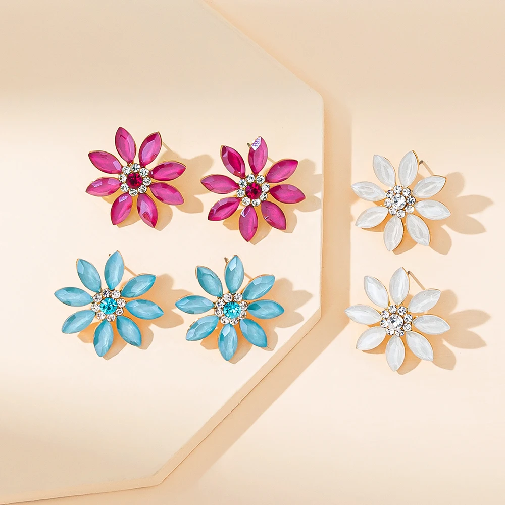 

Fashion Quality Large Daisy Earrings for Women Exquisite Luxury Crystal Flowers Stud Earrings Party Wedding Ear Jewelry Gift