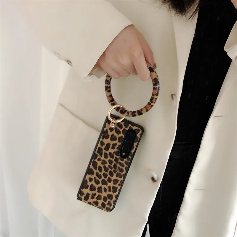 For Samsung Galaxy Z Fold 4 3 2 5G Fashion Portable Bangle Big Hand Ring Sexy Leopard PU Leather Hard Phone Case Cover