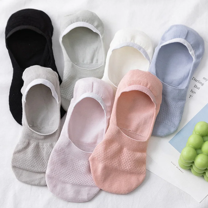 

1Pair Solid Color Socks Women Boat Socks Invisible Girls Cotton Women Spring Summer Fashion Shallow Silicone Sock Slipper