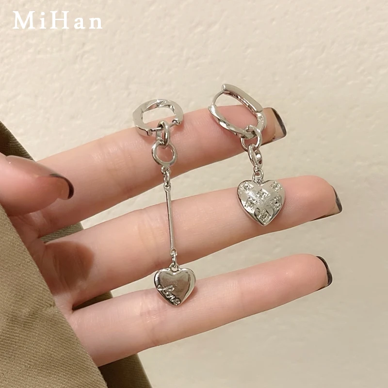 

Mihan Fashion Jewelry Heart Earrings Popular Design Asymmetrical Silver Color Drop Earrings For Women Party Gifts Wholesale