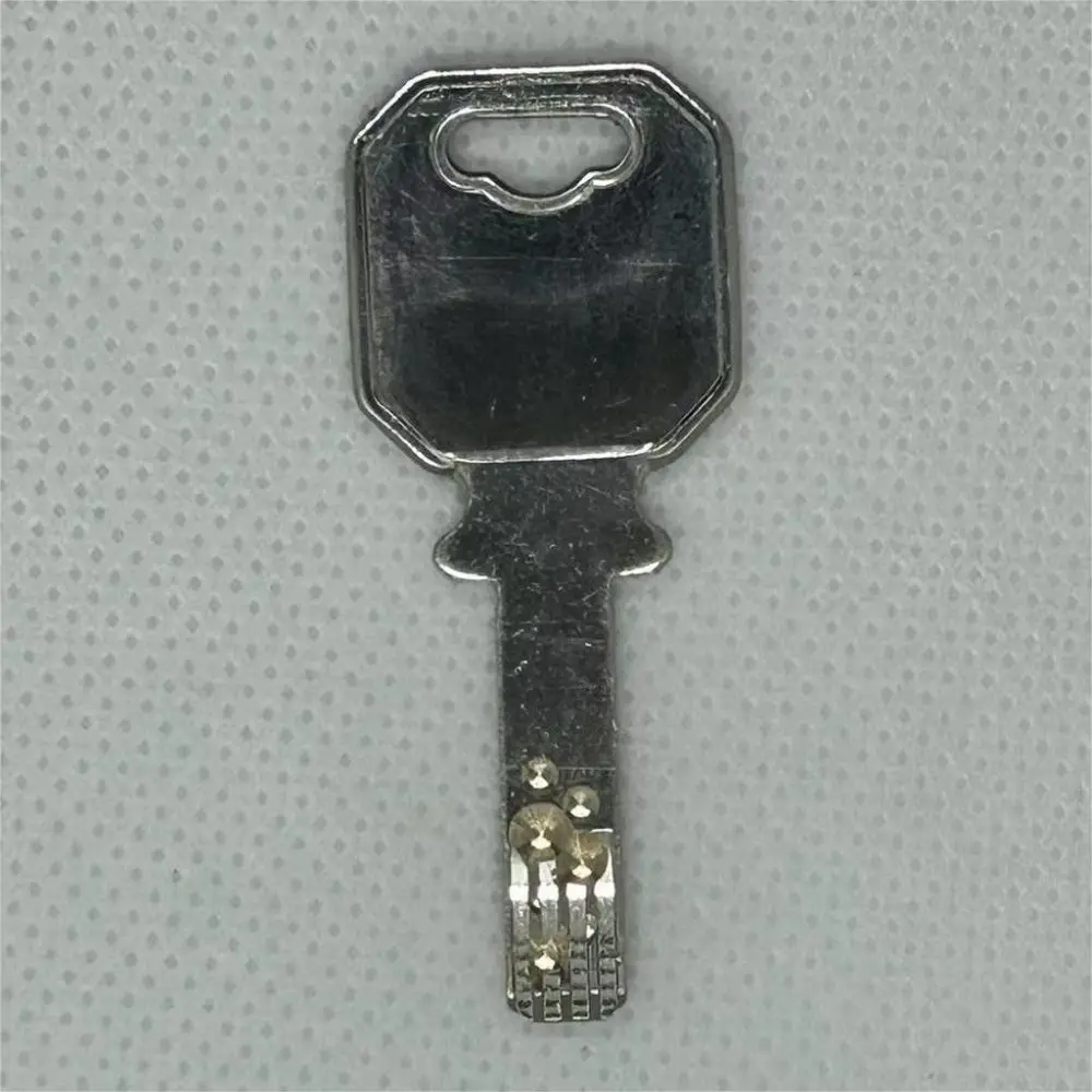 

1 шт. многофункциональный ключ TSA006 для мастер-ключей для чемоданов, чемоданов, таможенных замков TSA