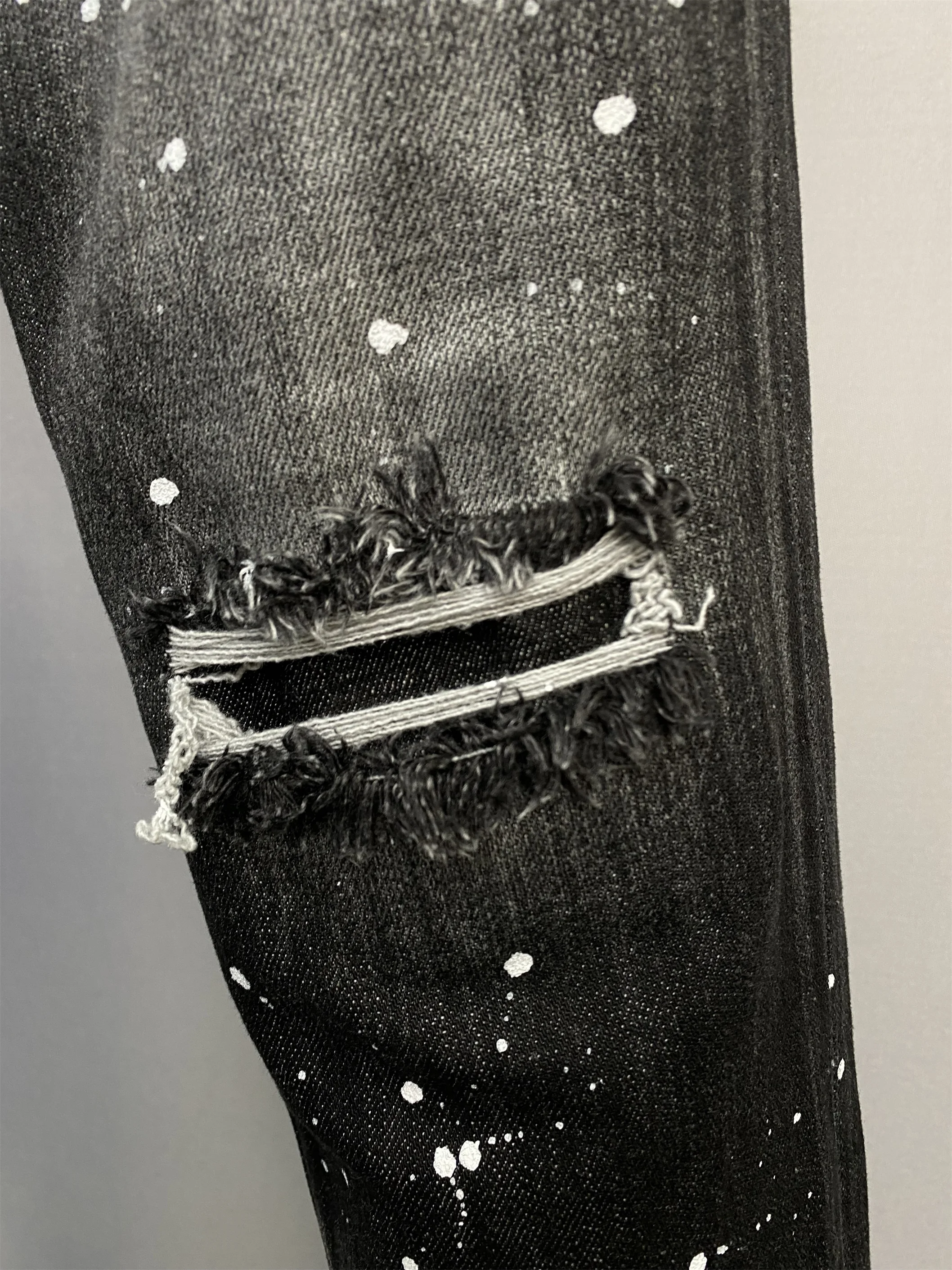 2023 New D2 Jeans Fashion Men's Hole Shaping Slim Fit Men's Feet Pants Fashion Slim Fit Button Micro Elastic Grey Black