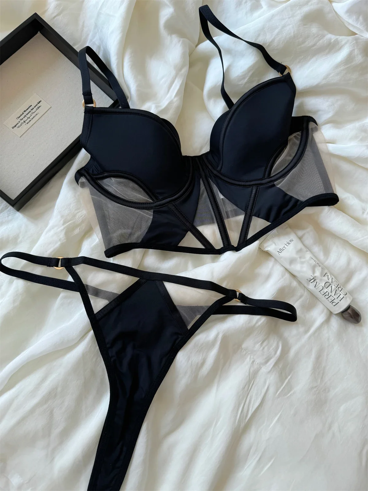 Нижнее белье с большой грудью рыбья кость и трусы костюм верхней поддержкой