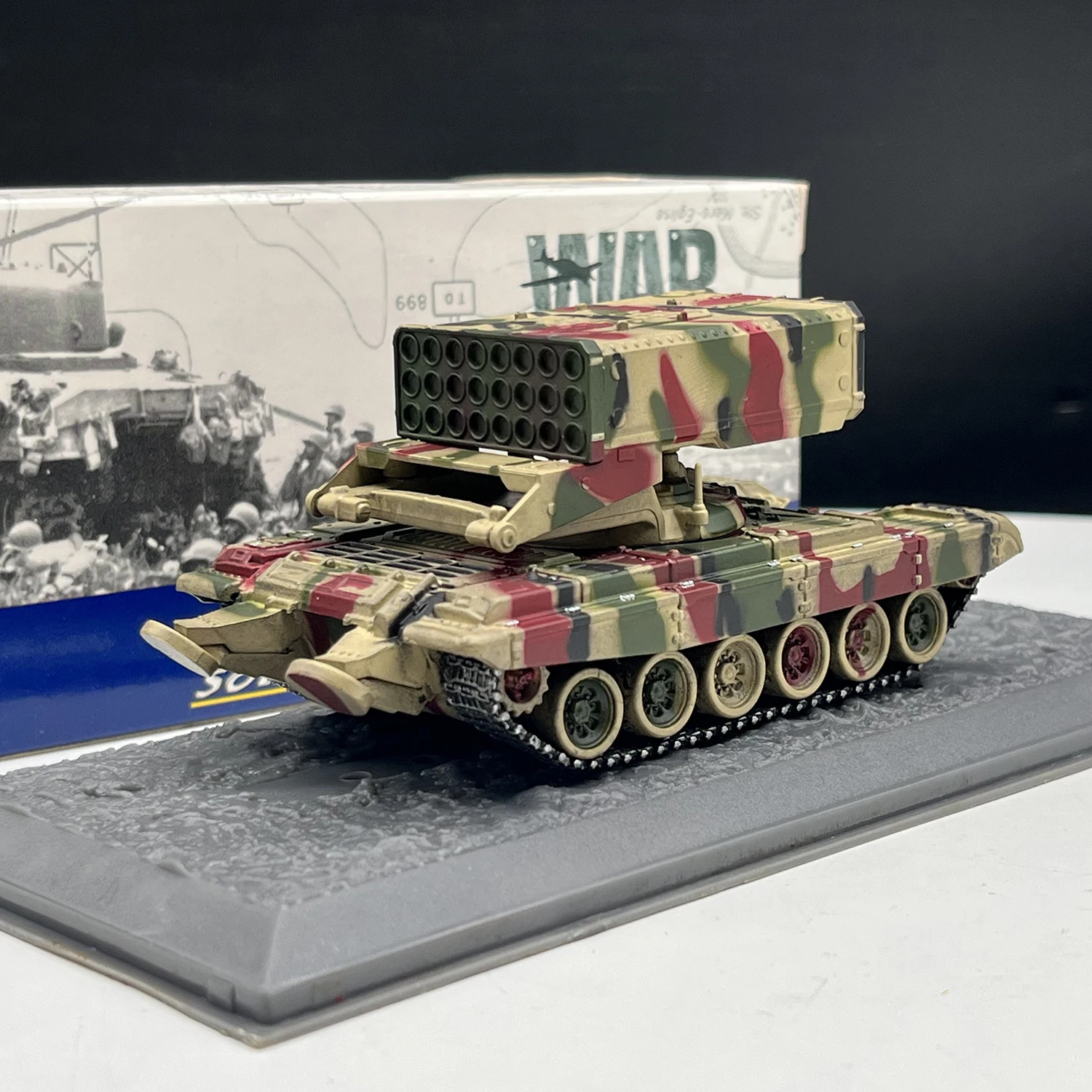 

Литый под давлением в масштабе 1/72, строительный боевой танк на гусеничном ходу из российского сплава, боевой автомобиль, коллекционная игрушка, подарок, сувенирный дисплей