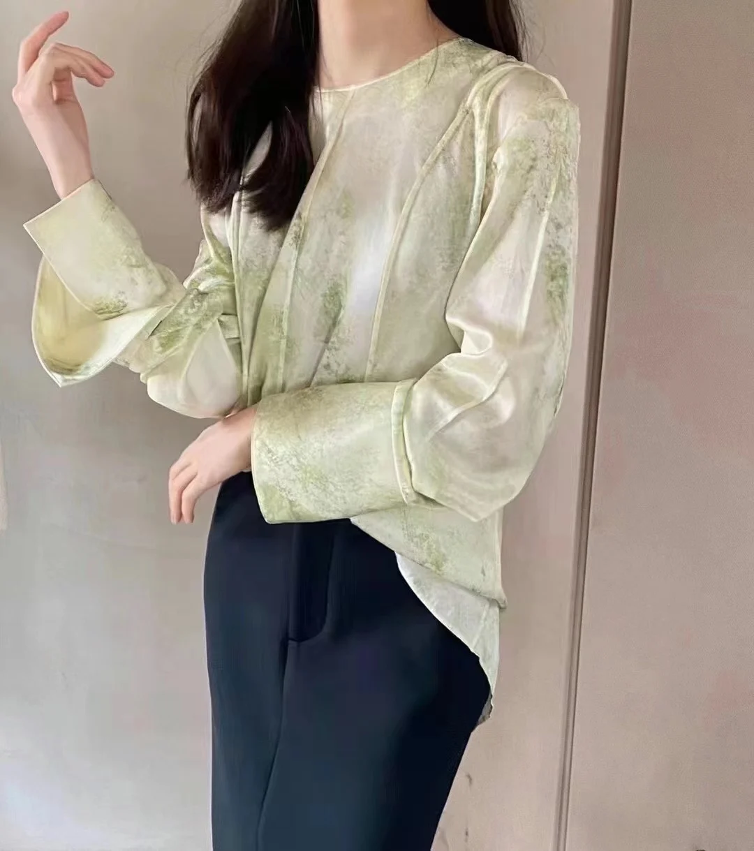 

126843 Fashion Classic Trendy Luxury Designer Cloth Chinese Ink Painting Light Green Printing Loose Elegant Shirt