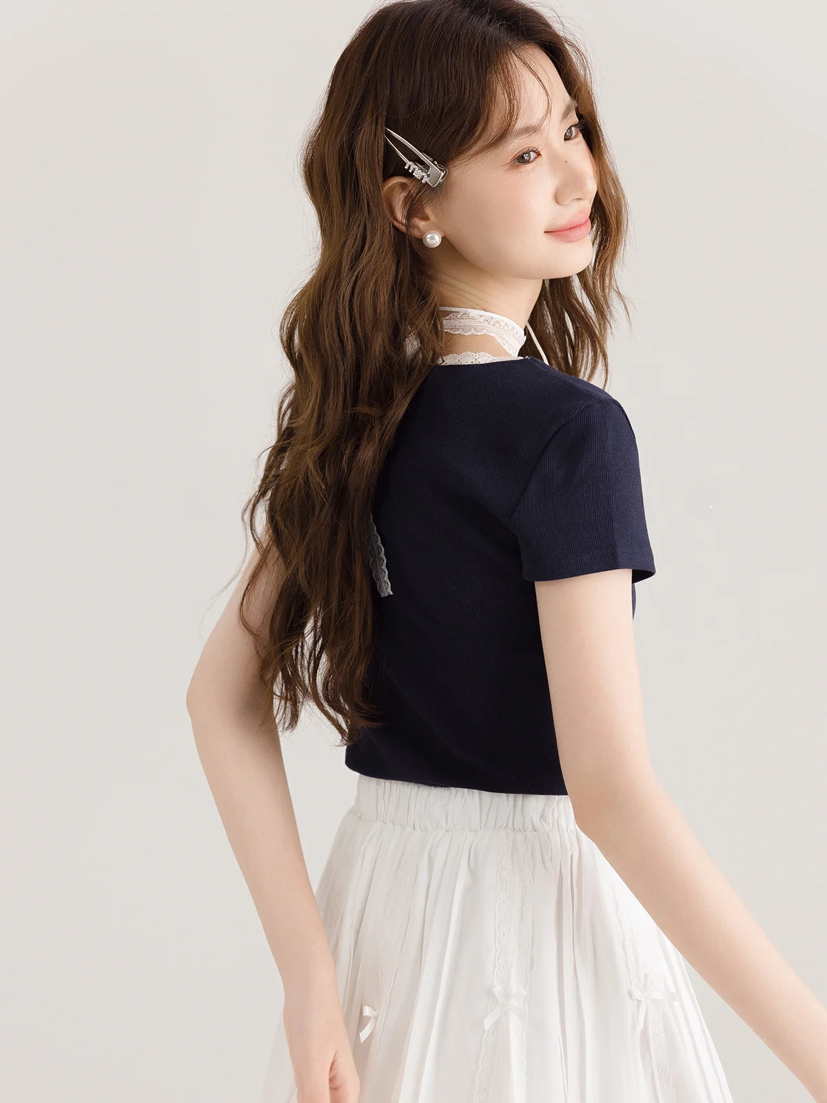 Женская Кружевная футболка с V-образным вырезом и коротким рукавом