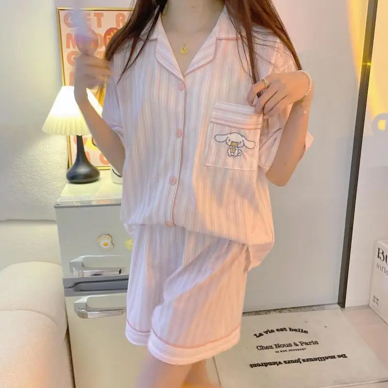 Пижама в розовую полоску из аниме с коротким рукавом |