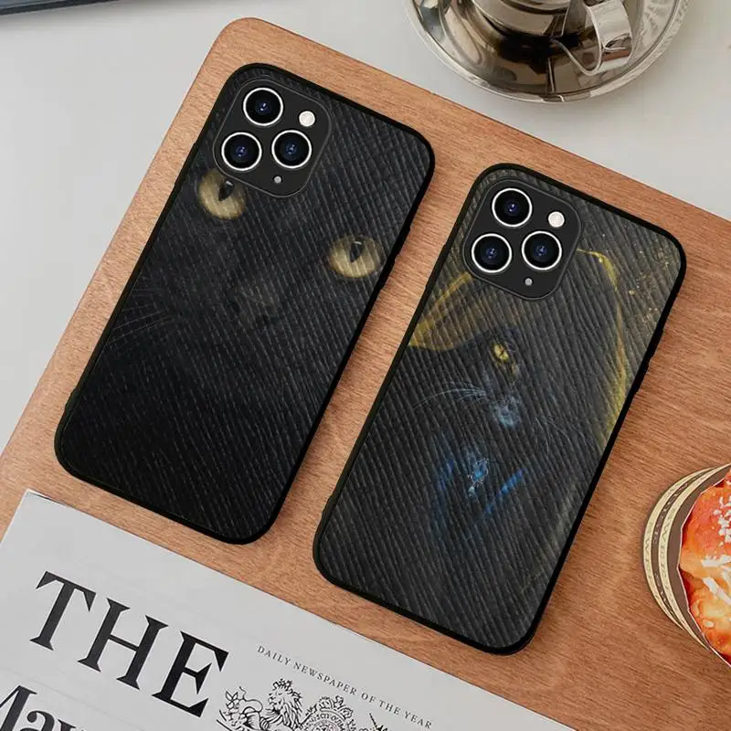 

Black Cat Staring Eye Phone Case Hard Leather Case for iPhone 11 12 13 Mini Pro Max 8 7 Plus SE 2020 X XR XS Coque