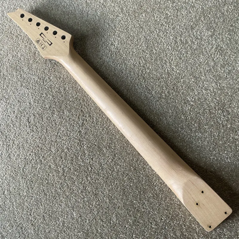 IN940 Мини-электрогитара гриф натуральная Ibanez Mikro короткие весы длина 6-струнная