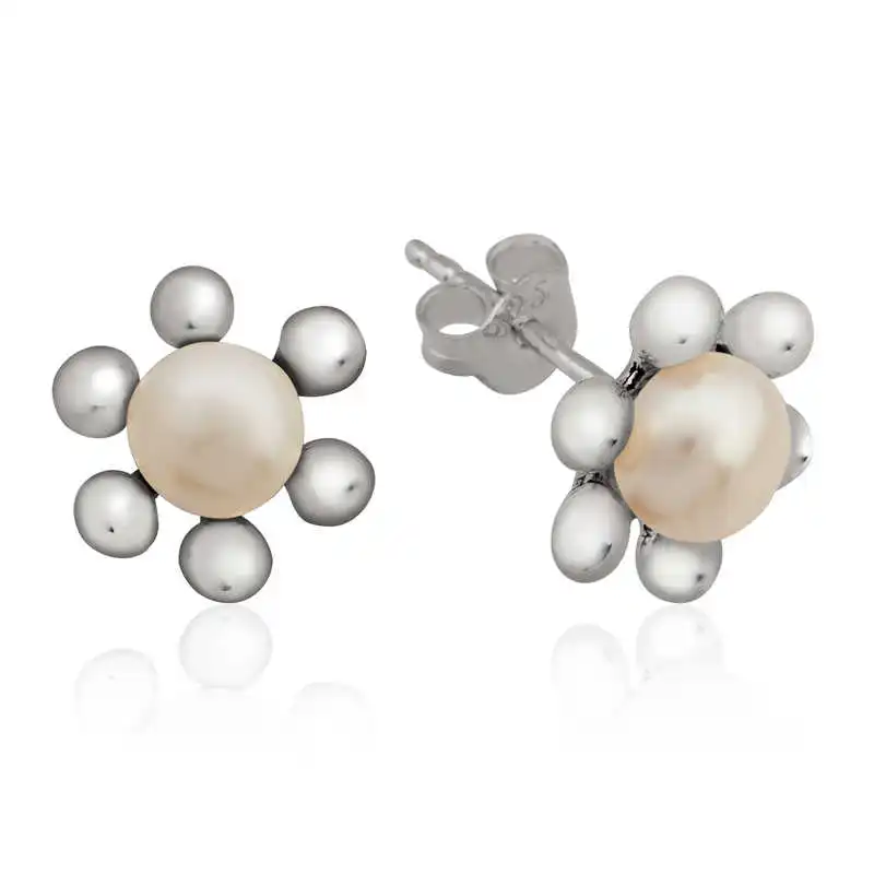

Tevuli 925 Sterling Silver Pearl Flower Studded Earrings