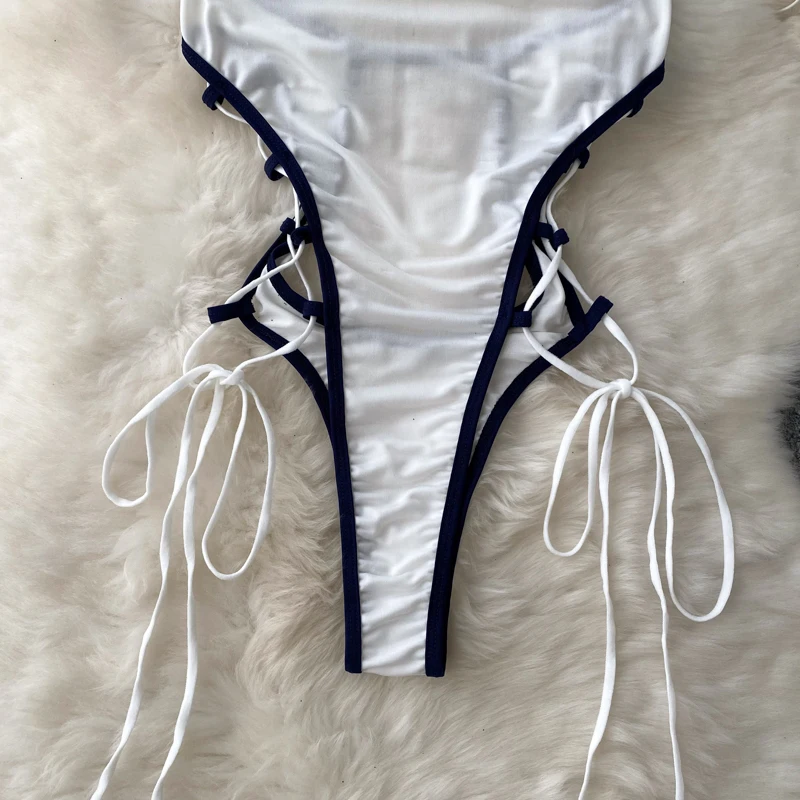 Женское сексуальное боди в клубном стиле с вырезами и легкой эластичной