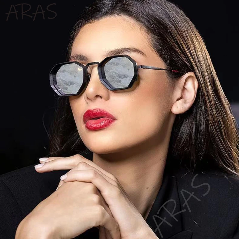 

Vintage Steampunk Sunglasses Women Fashion Polygonal Punk Sun Glasses For Men Square Shades UV400 Female Hollow Frame Sunglass