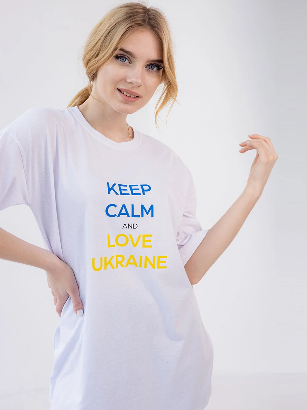 

Oversize T-Shirt With Keep Calm And Love Ukraine Print Summer Cotton Shirt Short-Sleeve Boyfriend Style Women's Boutique Tee