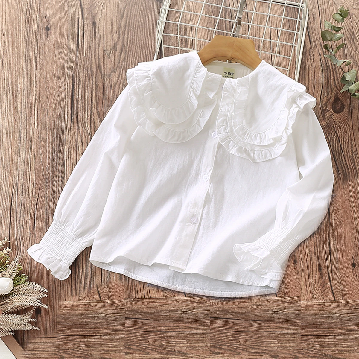 Детский костюм из блузки и джинсов с длинным рукавом |