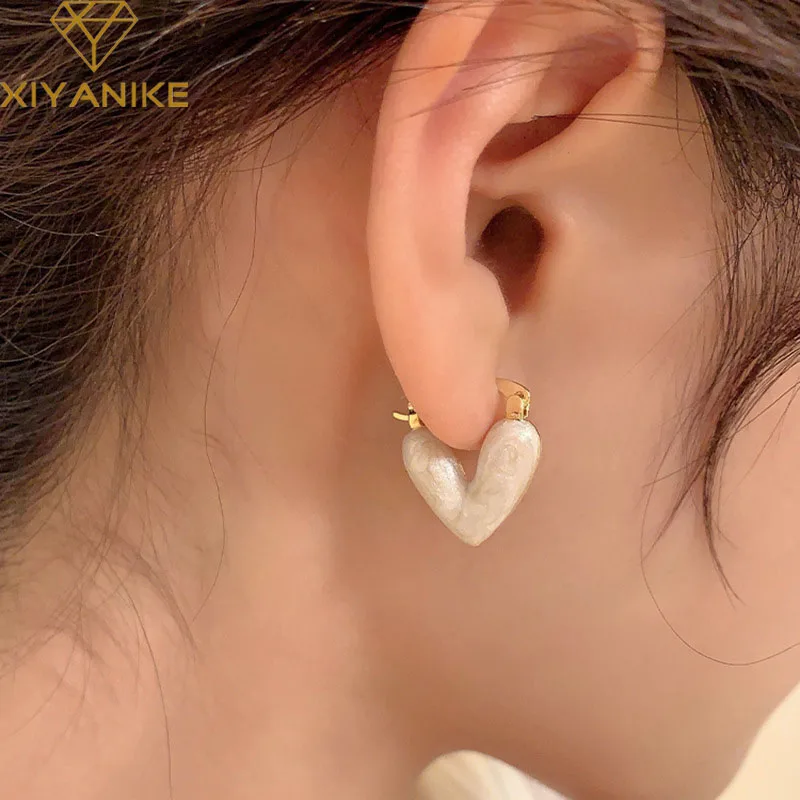 

XIYANIKE 2023 New Delicate White Drip Glaze Enamel Heart Earrings For Women Girl Luxury Fashion Jewelry Ladies Gift Party серьги