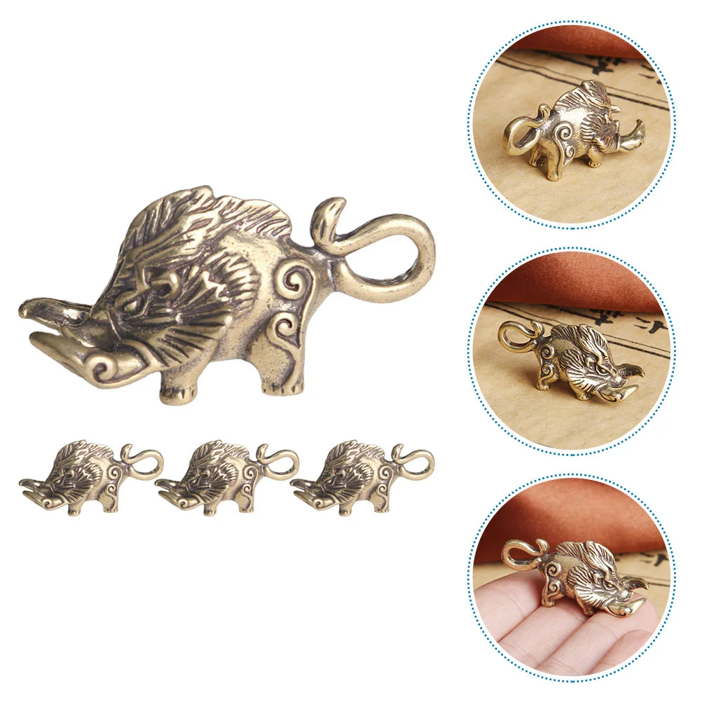 

4pcs Decorative Portable Lightweight Sturdy Multifunctional Key Accessory Decorative Keychain Decor Brass Keychain Ornament