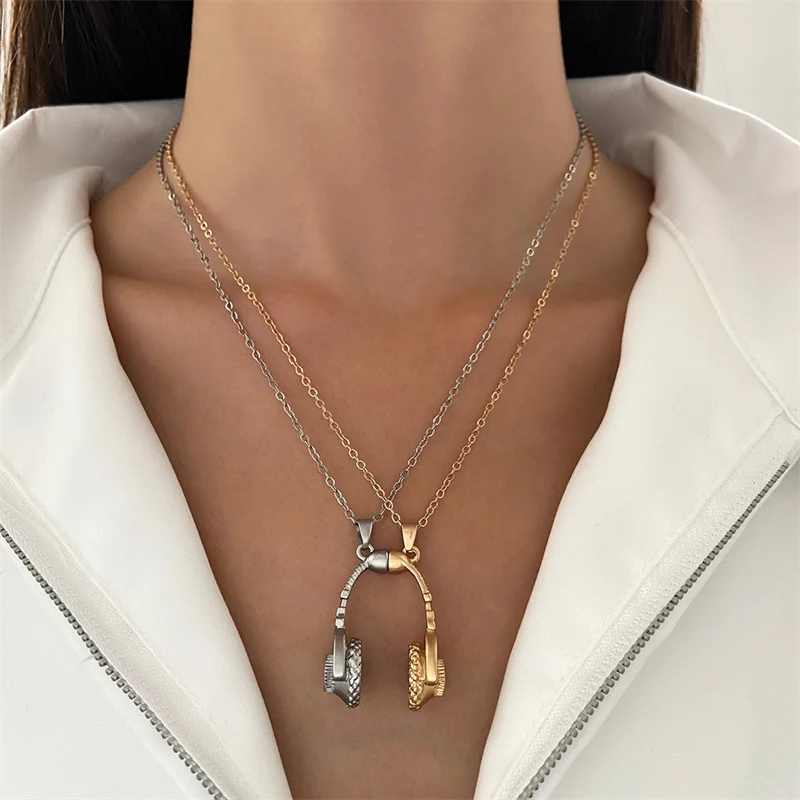 

2PCS/Set Earphone Pendant Magnetic Necklace for Couple Women Men Tai Chi Heart Choker Chain Lover Friendship Party Jewelry Gift