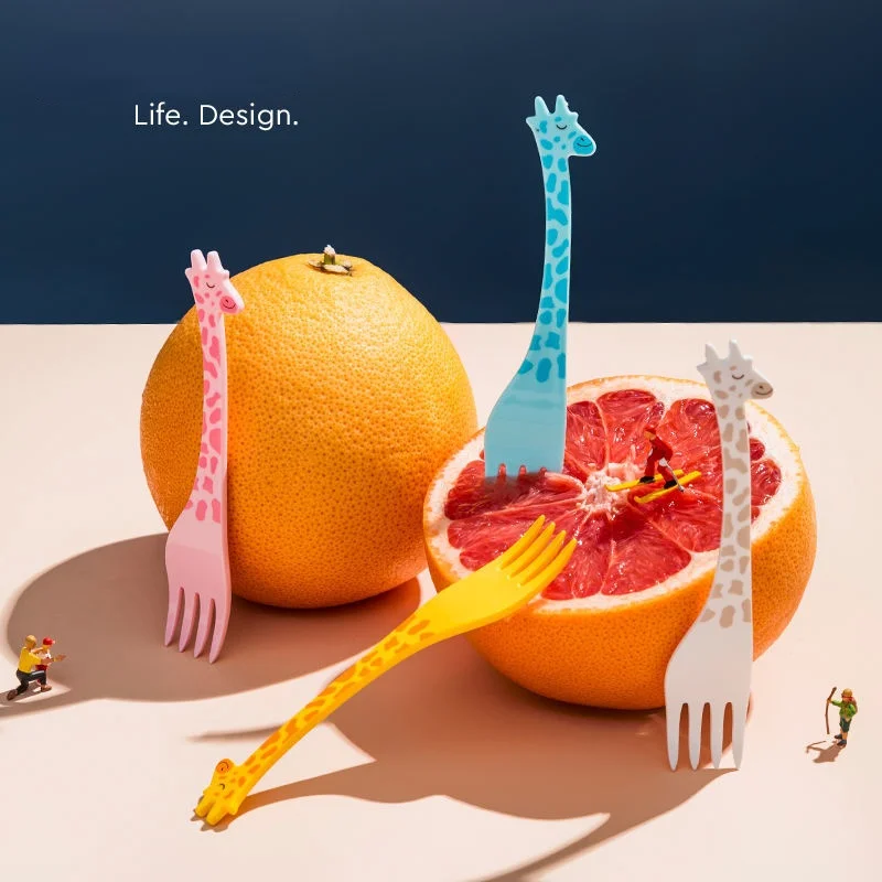 

12PCS Giraffe Fruit Fork Cute Children Dessert Fork Creative Cake Fork Ice Cream Fork Plastic Small Fork Tableware Salad Fork