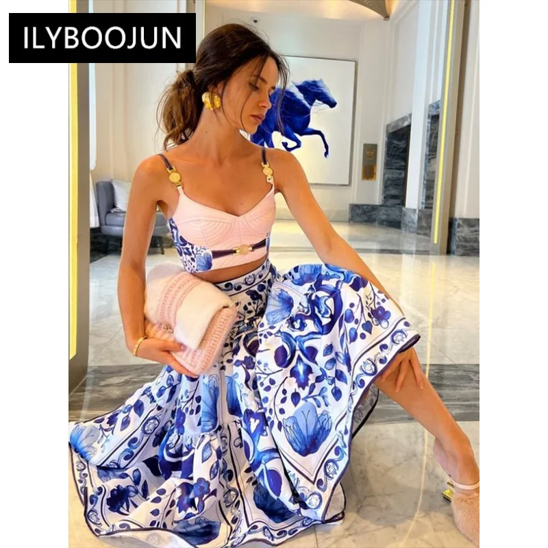 

2023 Luxury Elegant Summer Vacation Skirts Suit Women Short Spaghetti strap Top＋Blue and White Porcelain Skirts 2 Pieces Set