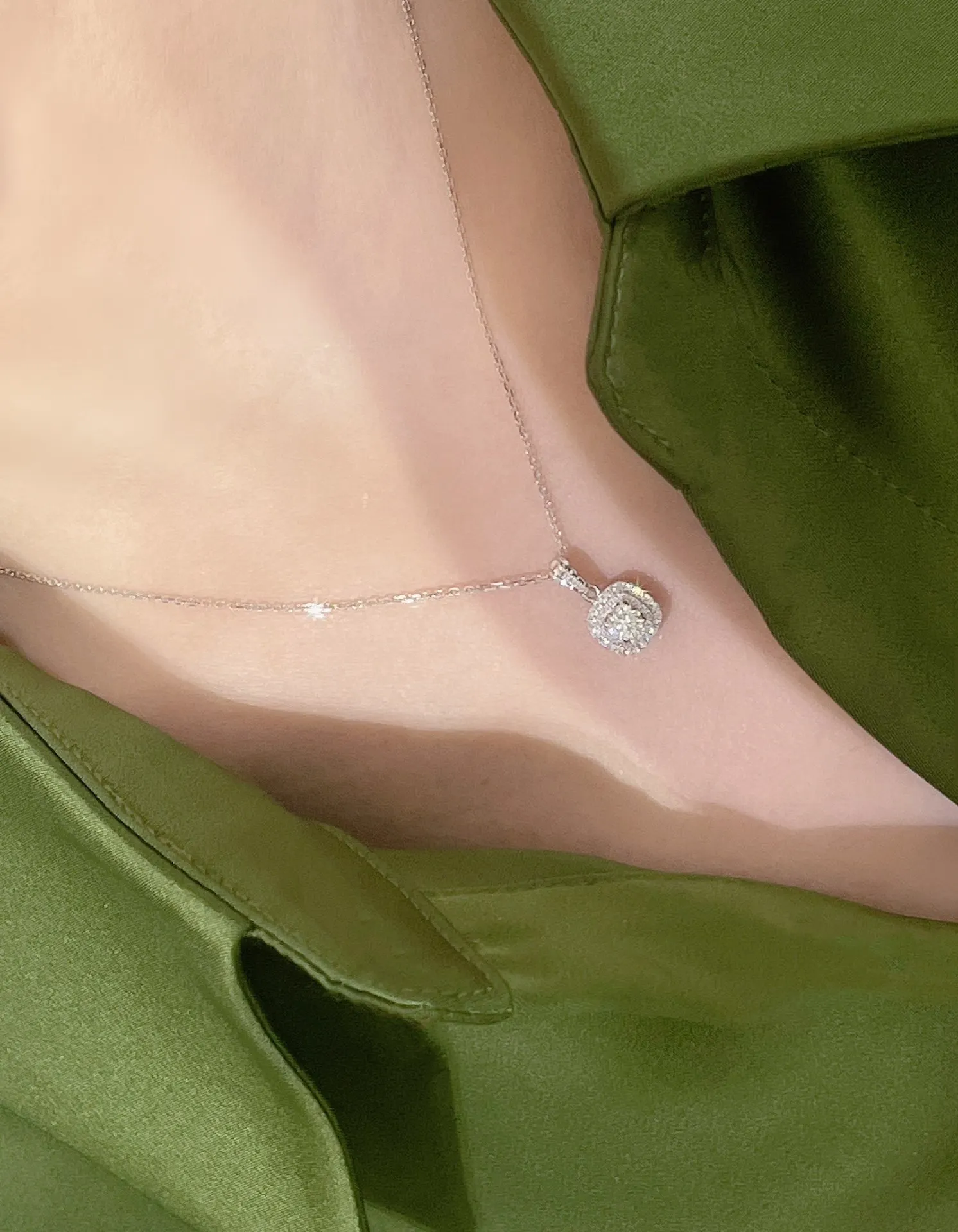 Double Ensemble 8K Gold 32 Points Natural Diamond Small Square Necklace Light Luxury Choker Classic Sweater Chain Pe...