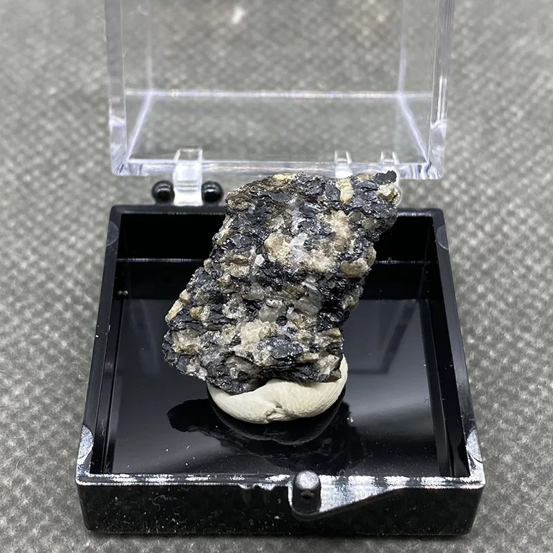 

Натуральный виллемит TEGSTGKW