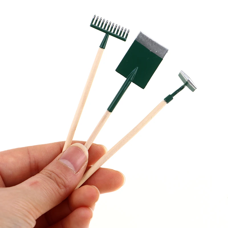 Рисунок 6 - миниатюрная железная лопатка для