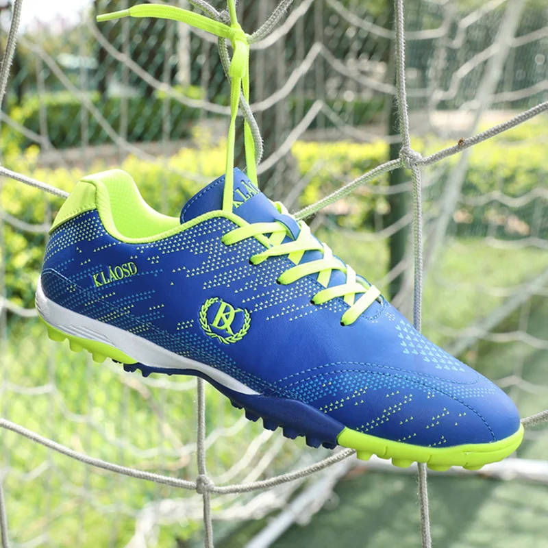 

Quality Soccer Shoes Cleats C.Ronaldo Durable Light Comfortable Football Boots Outdoor Genuine Futsal Studded Sneakers Wholesale