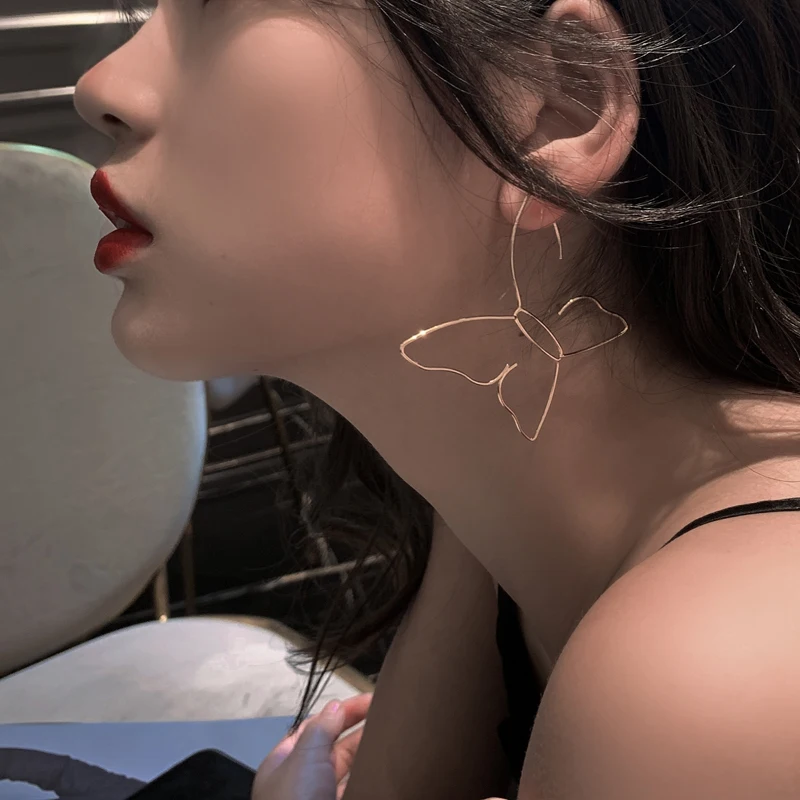 

Artsy Butterfly Silhouette Hoop Earrings For Women 2020 Exaggerated Abstract Outline Chic Earrings Girls Korean Earrings Femme