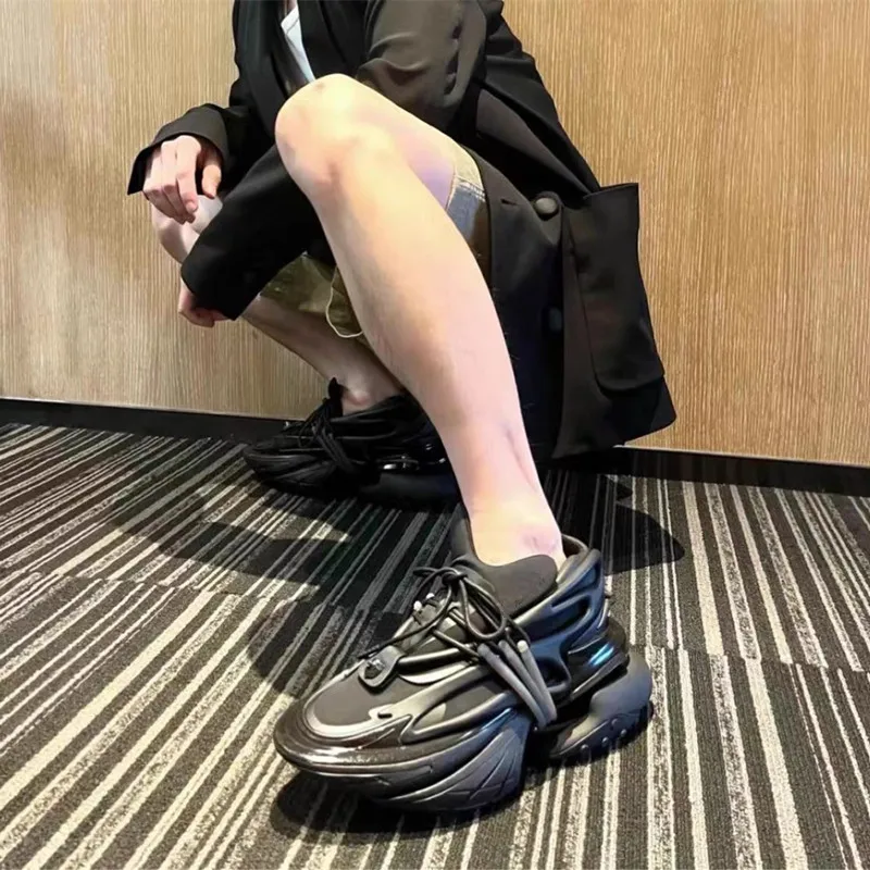 2023 Luxurious Women Platform Sneakers Thick Bottom Lace-Up Pointed Toe Shoes for Women Comfortable Non-Slip Outdoors Brand Shoe