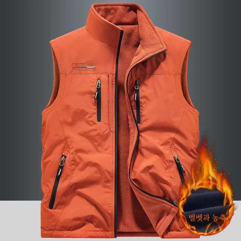Autumn and Winter Thickened Double-Sided Wear Vest Men's Outdoor Sports Fleece Polar Fleece-lined Photograph...