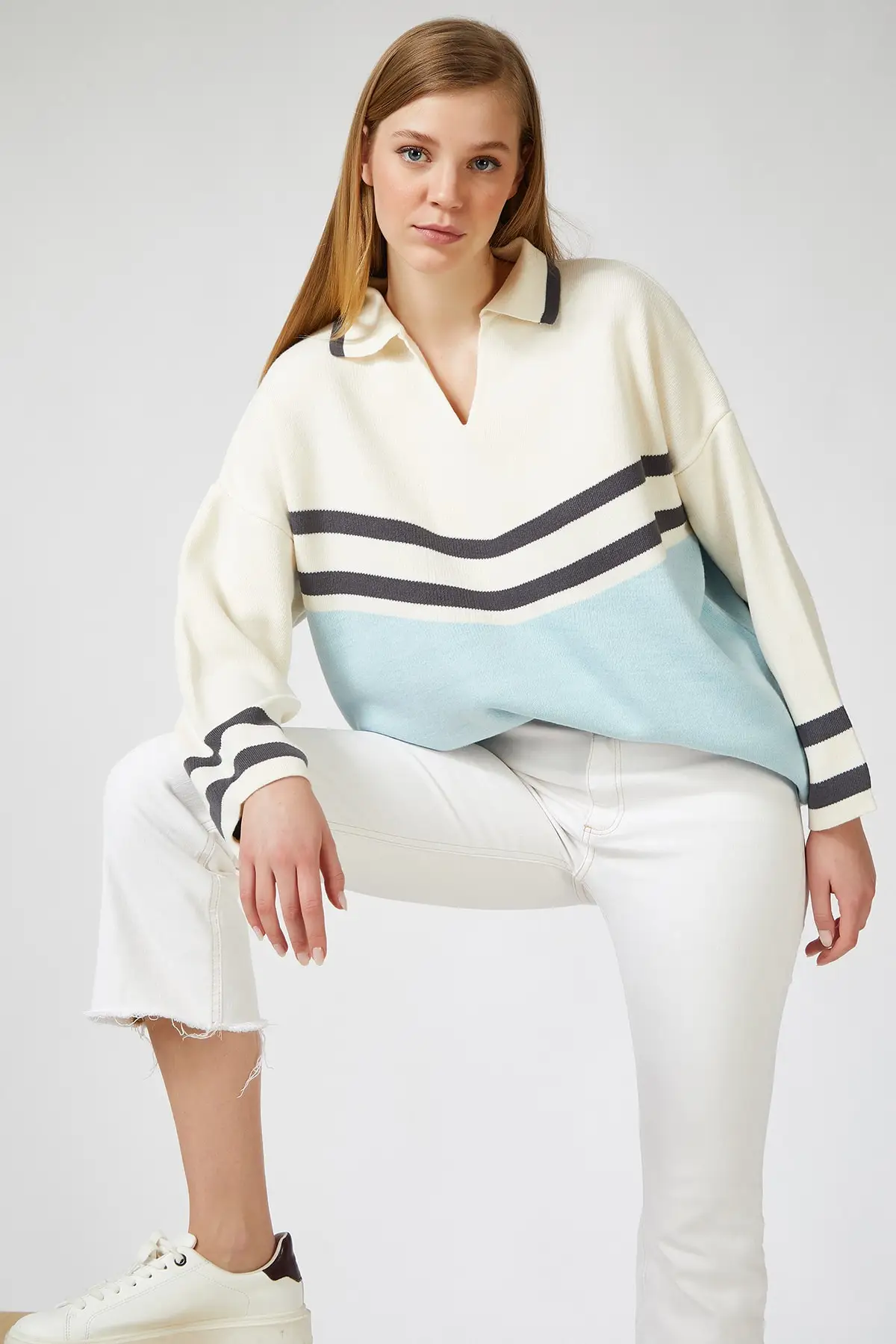 

Women's Block Colored Polo Neck Knitwear Sweater US 00394
