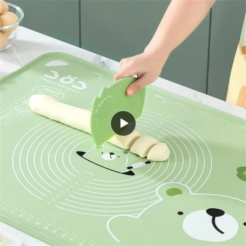 

Hanging Storage Kneading Pad Scrape Healthy Pp Material Reasonable Space Saving Cutting Knife Material Plastic Baking Tools