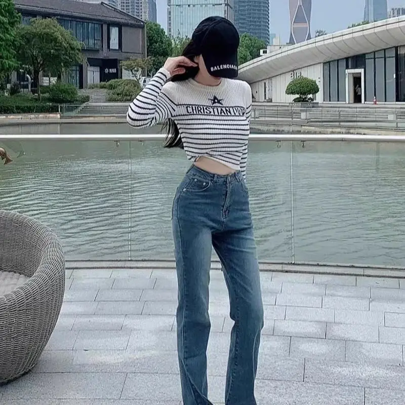 

2023 Early Autumn New Five Point Star Letter Stripe Long Sleeve Knitwear Women
